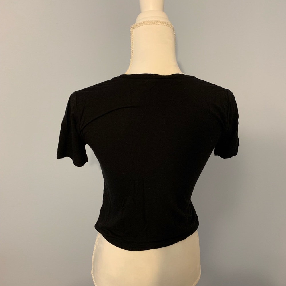 Black tee shirt - Picture 2 of 2